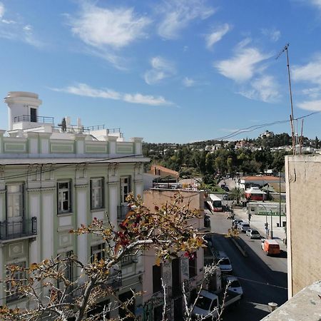 Thissio Room In The Apartmen Share Atene Esterno foto