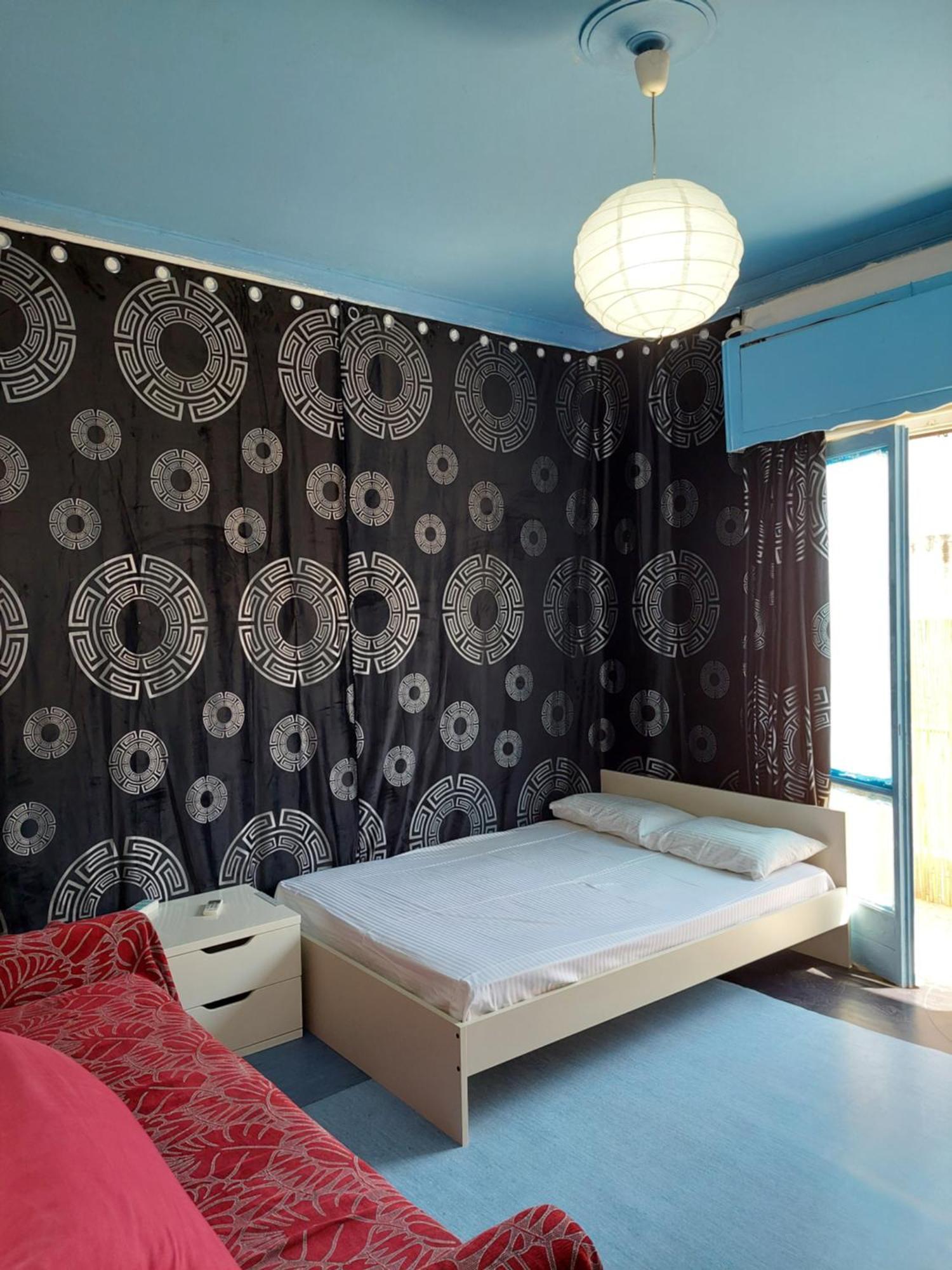 Thissio Room In The Apartmen Share Atene Esterno foto